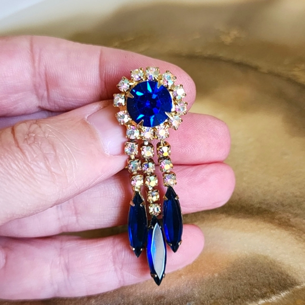 Vintage Rhinestone Sapphire Blue Aurora Borealis Gold Dangle Drop Earrings - Picture 2 of 5
